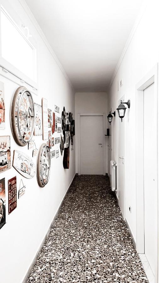Wanderlust B&B Lecce Esterno foto